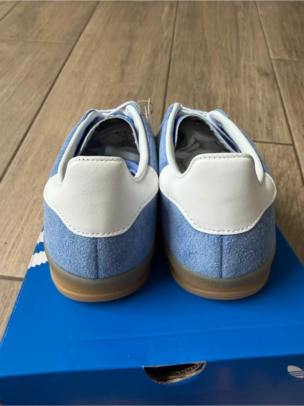 adidas lace closure